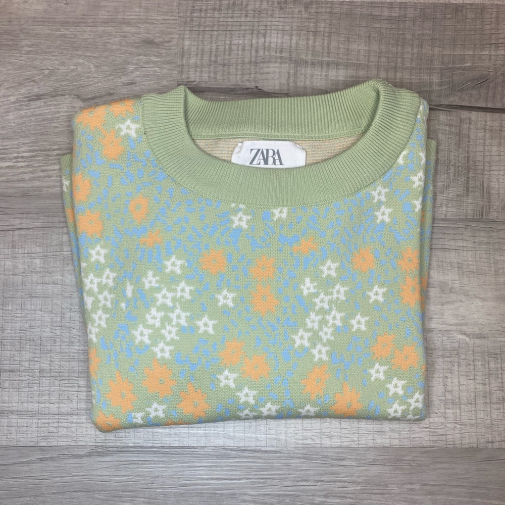 Long sleeve sweater